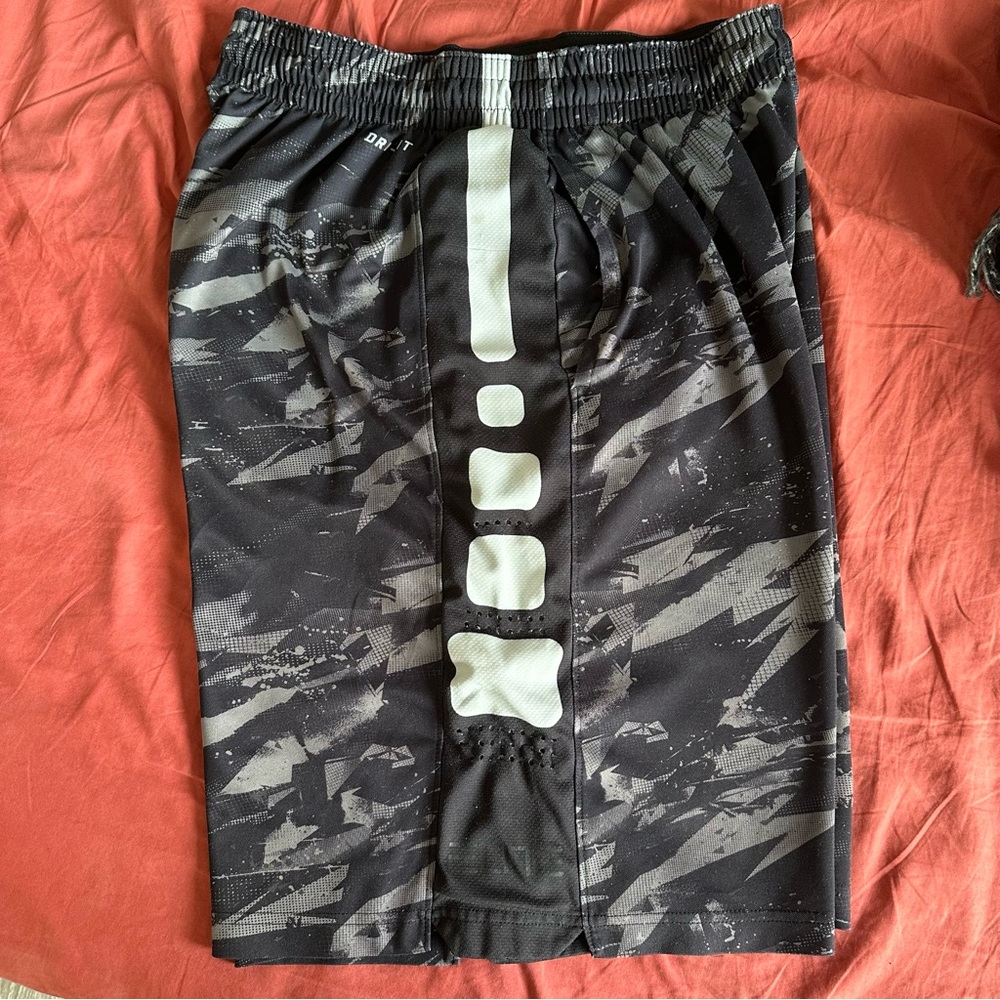 Nike Dri-Fit Black Patterned Athletic Shorts - Size L (Flaking & Logo Wear)